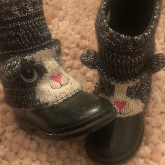 Rain boots - Picture 1 of 5